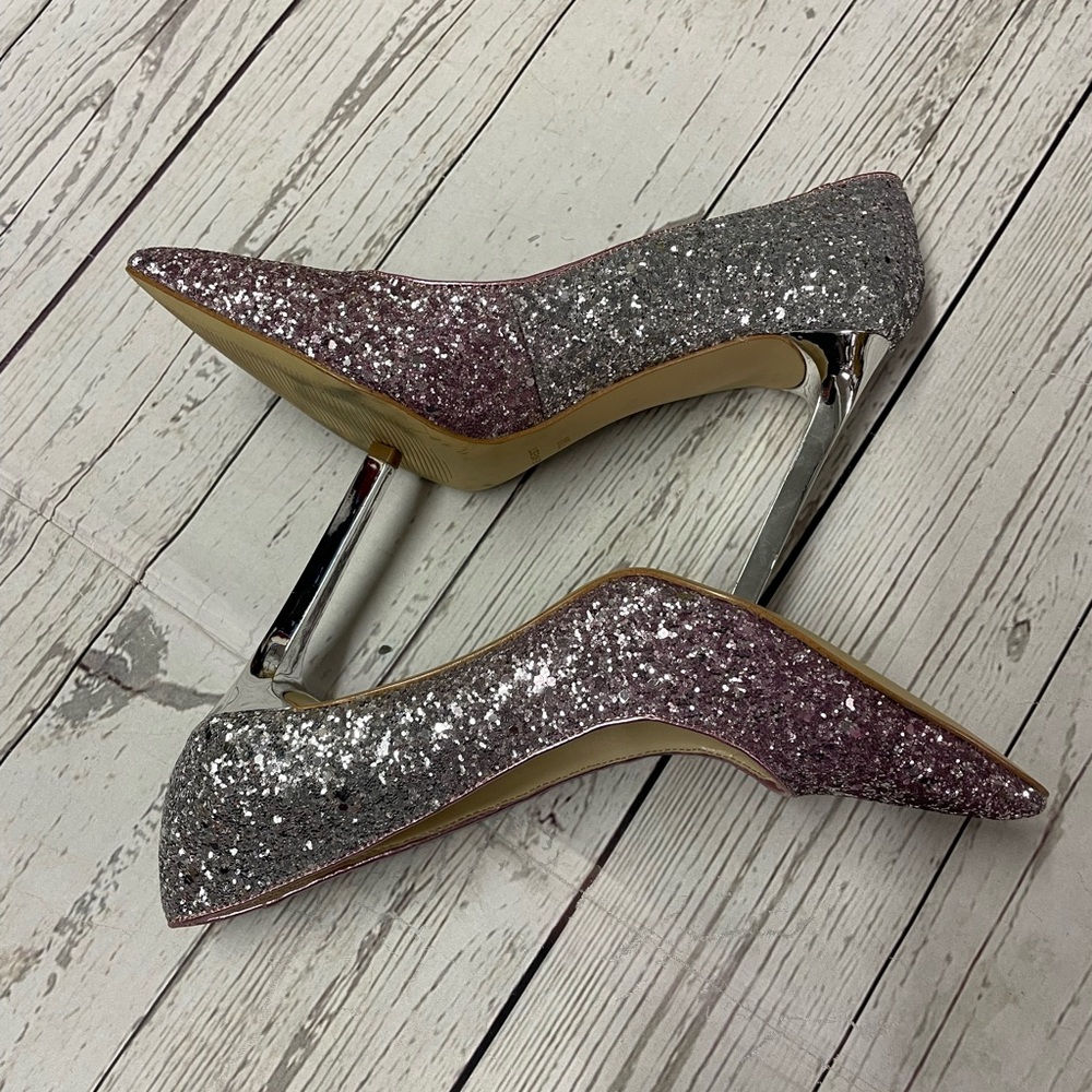 Nine West Pink Silver Sequin Shoes has Silver heels 👠 awesome Condition